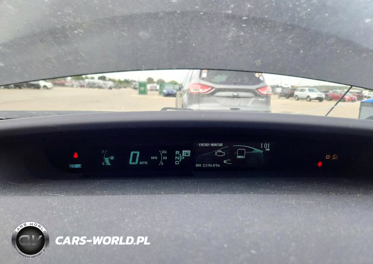 2015 Toyota Prius Two VIN:JTDKN3DU7F0434658 - 9