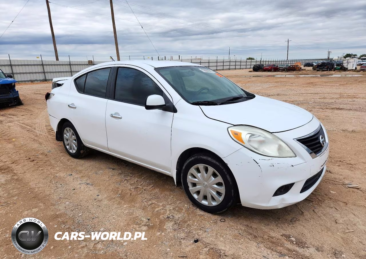 2013 Nissan Versa 1.6 S VIN:3N1CN7AP3DL893196 - 4