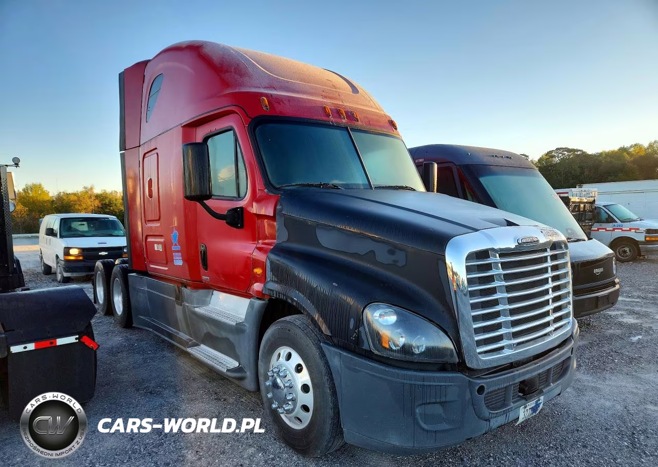 2015 Freightliner Cascadia 125 VIN:3AKJGLD51FSFP6758 - 4