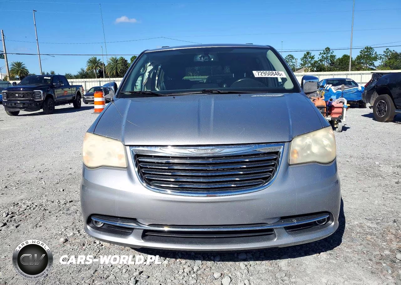 2013 Chrysler Town & Country Touring L VIN:2C4RC1CG1DR747843 - 5