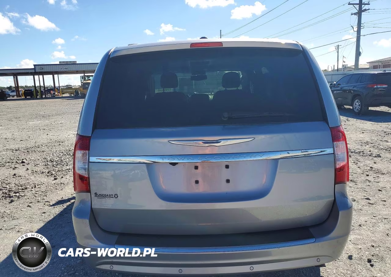 2013 Chrysler Town & Country Touring L VIN:2C4RC1CG1DR747843 - 6