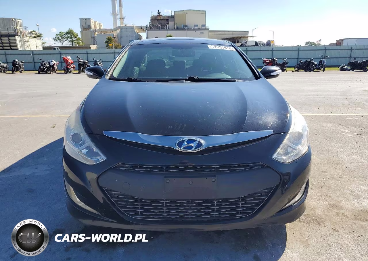 2015 Hyundai Sonata Hybrid Limited VIN:KMHEC4A44FA136748 - 5
