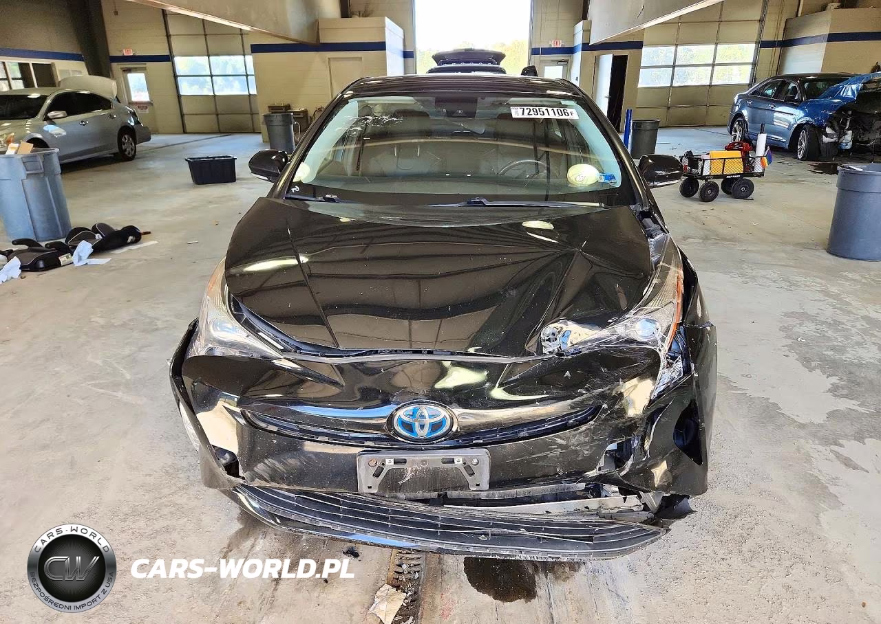2016 Toyota Prius Three Touring VIN:JTDKARFU1G3026474 - 5