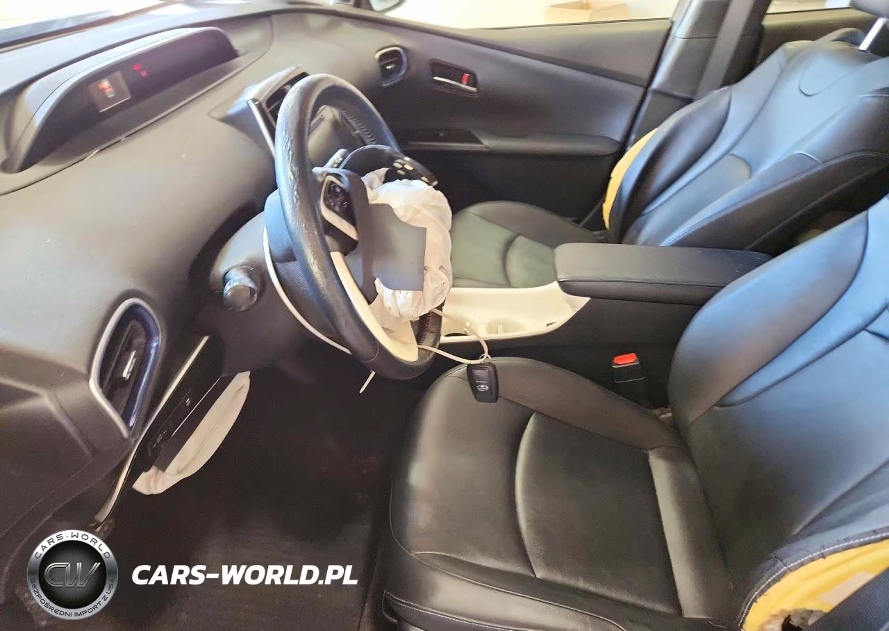 2016 Toyota Prius Three Touring VIN:JTDKARFU1G3026474 - 7
