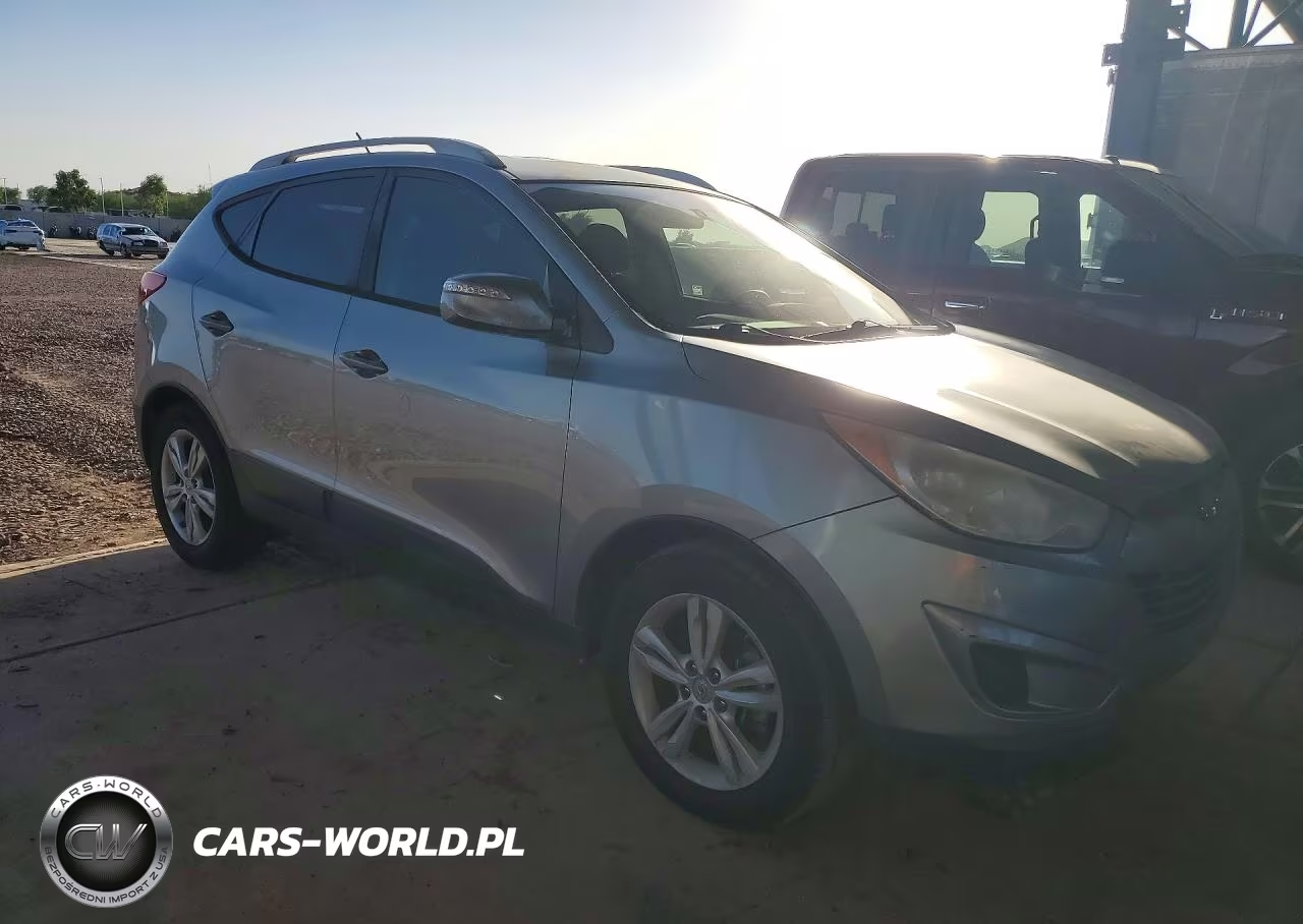 2012 Hyundai Tucson Gls VIN:KM8JU3AC3CU360259 - 4