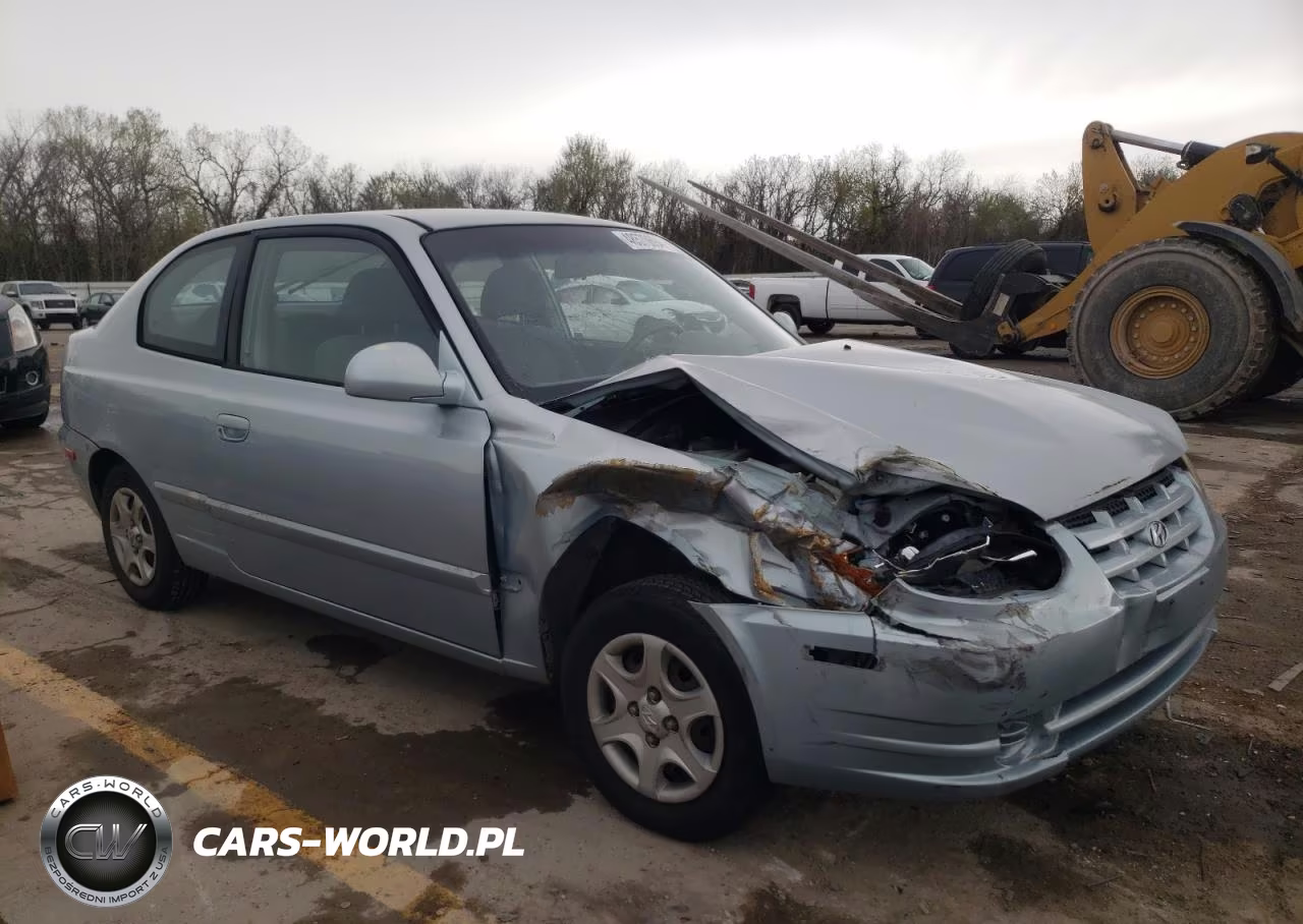 2005 Hyundai Accent Gs VIN:KMHCG35C45U340339 - 4