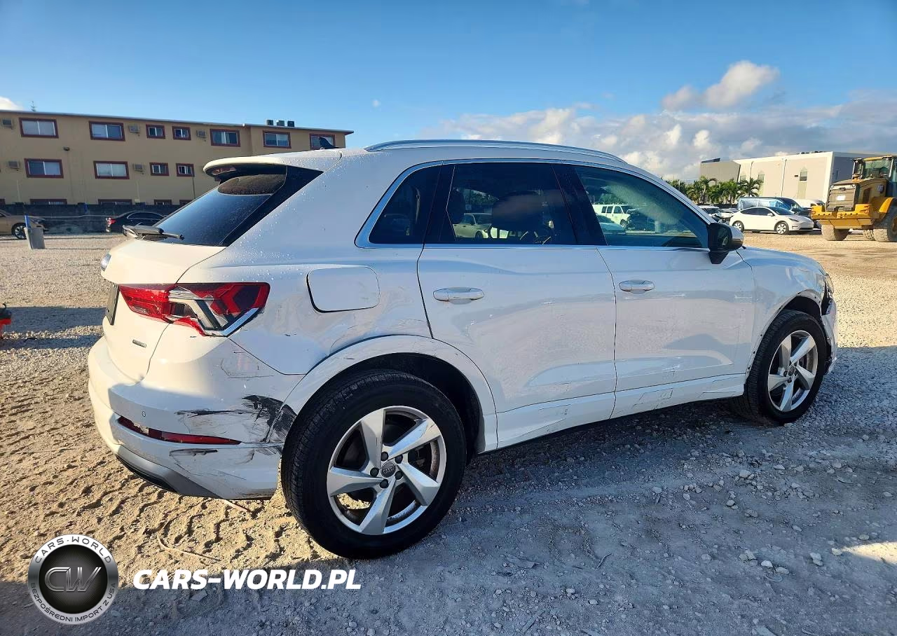 2020 Audi Q3 Premium VIN:WA1AECF34L1116836 - 3