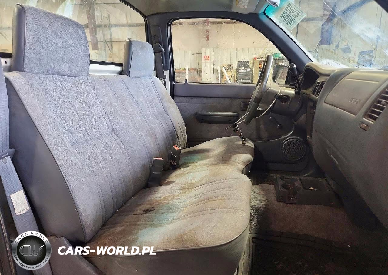 2000 Toyota Tacoma Base VIN:4TANL42N6YZ625633 - 10