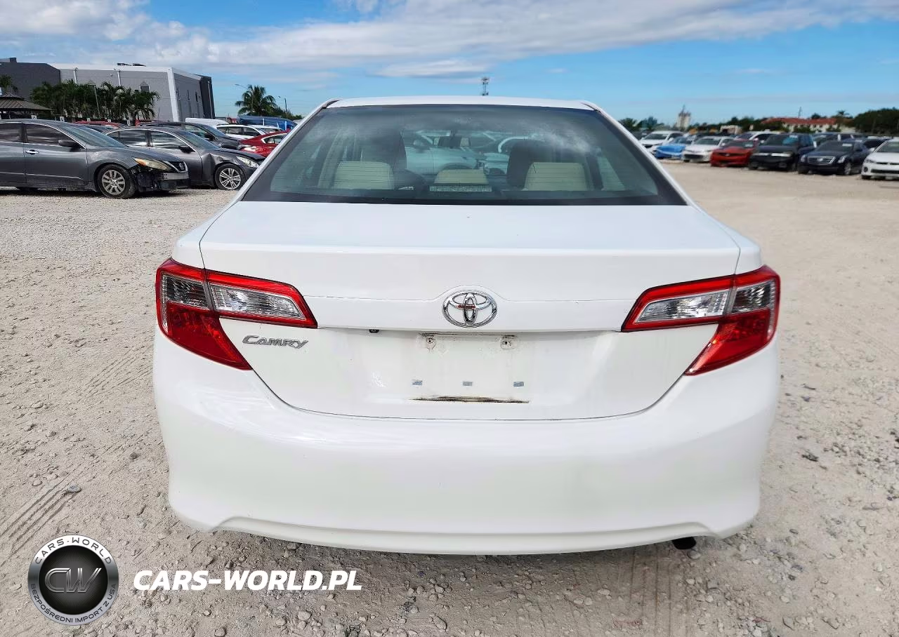 2014 Toyota Camry Le VIN:4T4BF1FK5ER414513 - 6