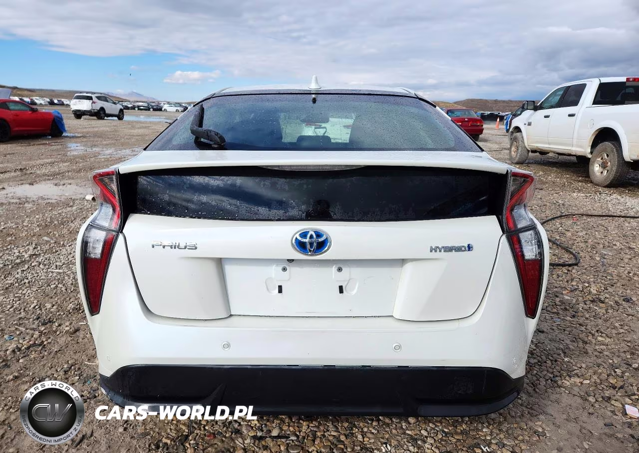 2017 Toyota Prius Four Touring VIN:JTDKARFU7H3036251 - 6