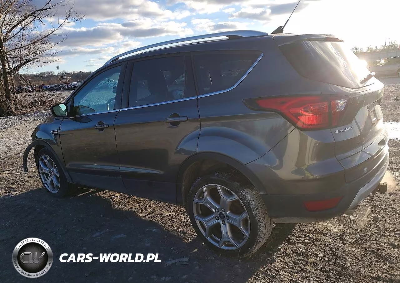 2019 Ford Escape Titanium VIN:1FMCU9J9XKUB27025 - 2