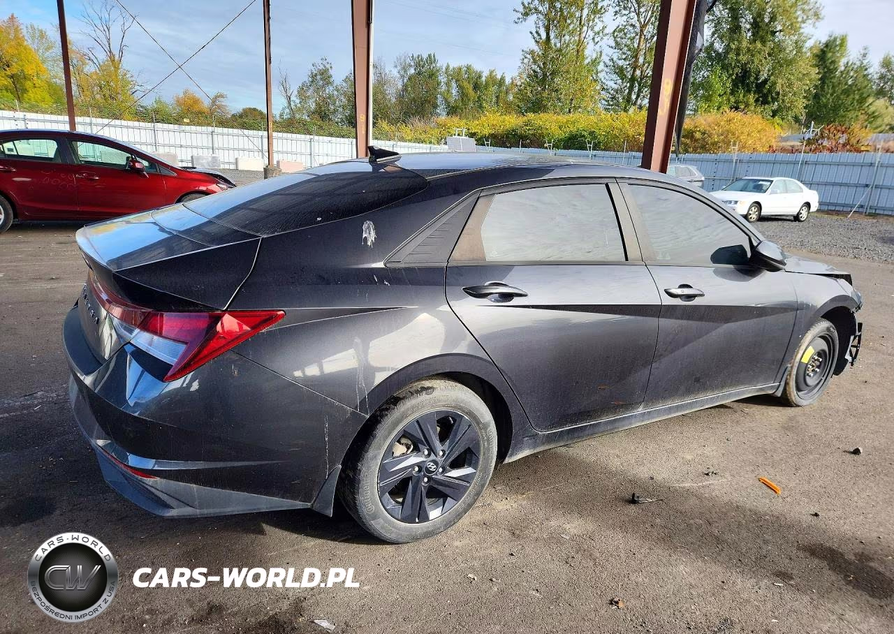 2022 Hyundai Elantra Sel VIN:5NPLM4AG2NH076933 - 3