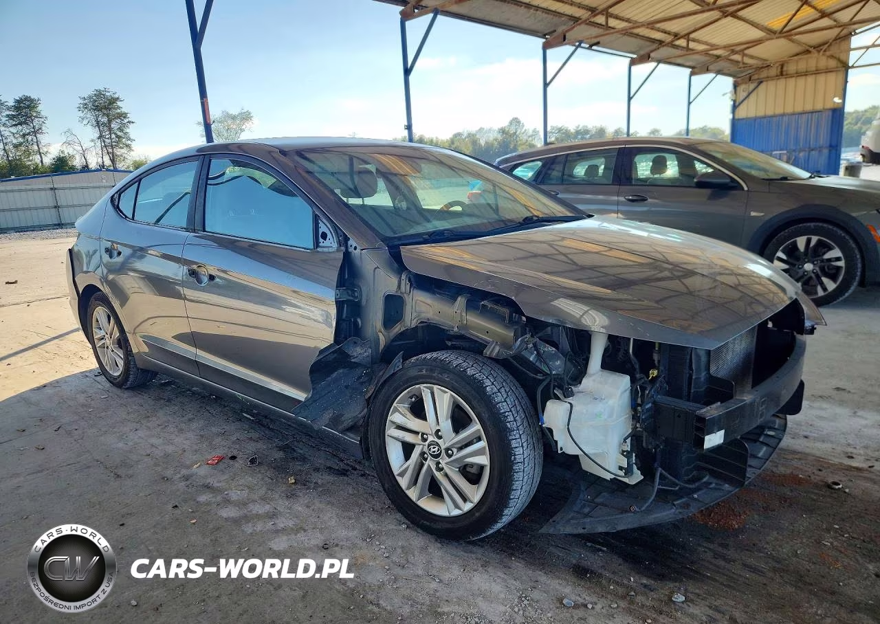 2019 Hyundai Elantra Sel VIN:5NPD84LF8KH403392 - 4