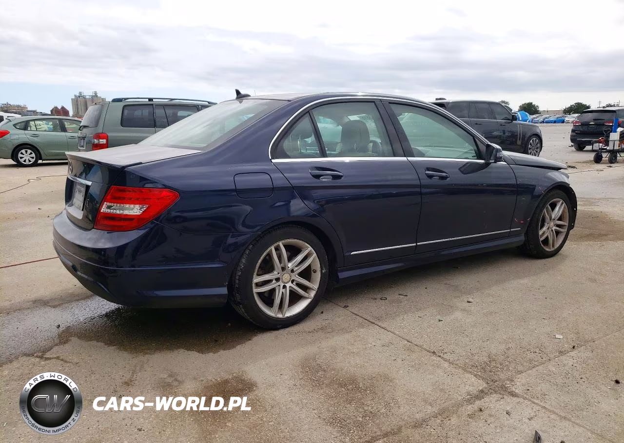2014 Mercedes-Benz C 250 VIN:WDDGF4HB2EA927955 - 3