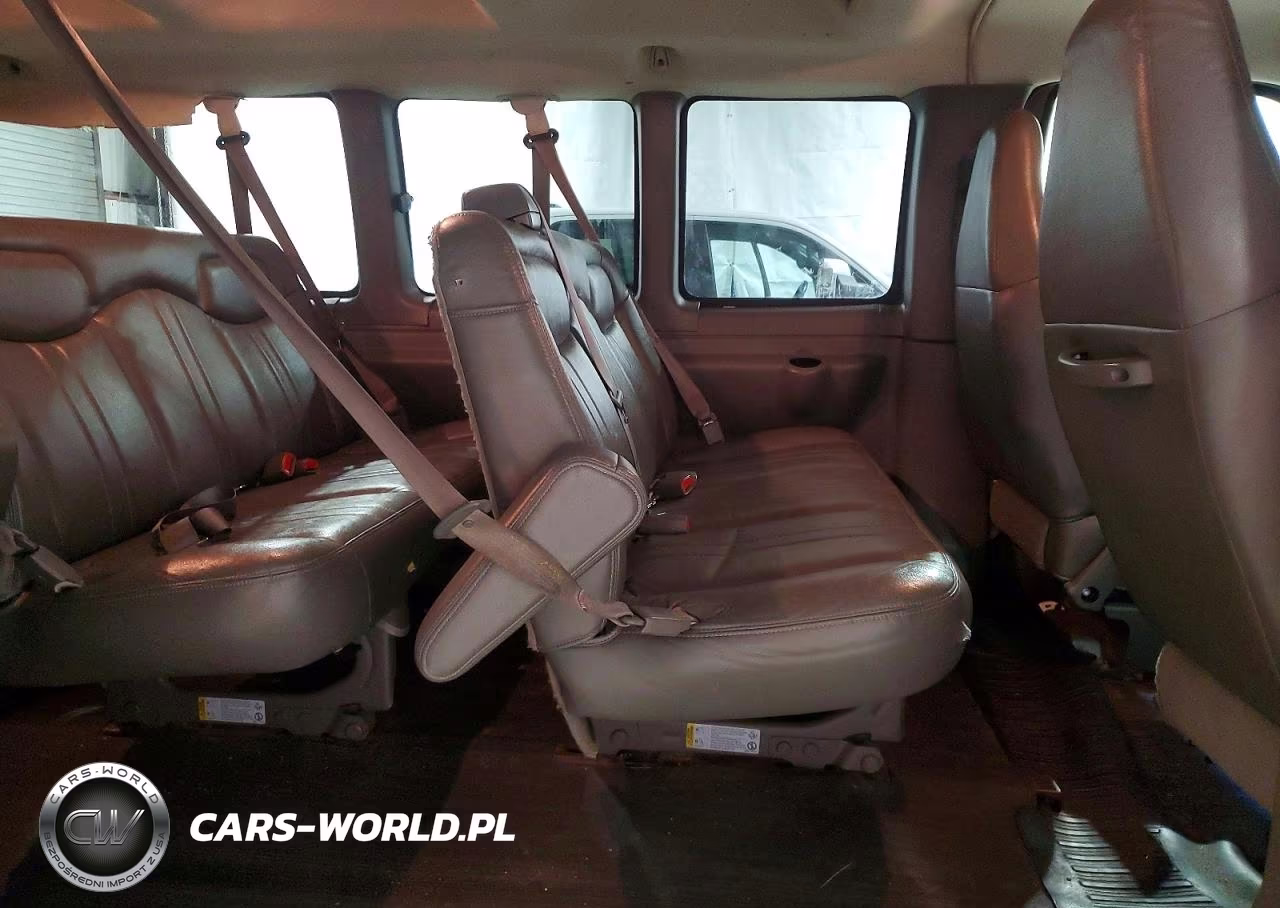 2003 Chevrolet Express G3500 VIN:1GAHG39U031231526 - 11