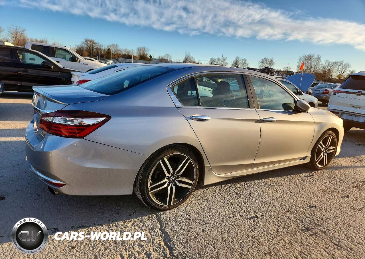2017 Honda Accord Sport Special Edition VIN:1HGCR2F13HA085230 - 3