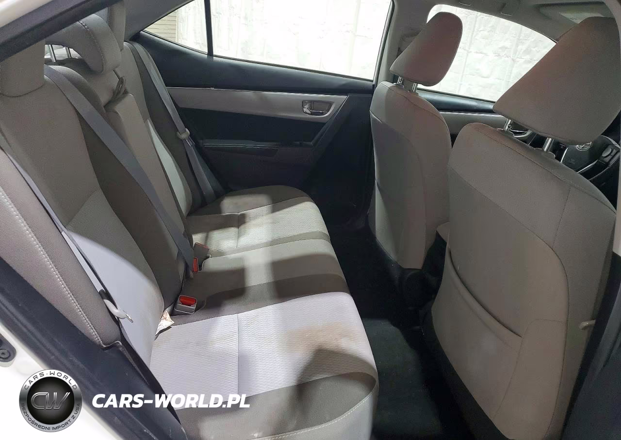 2018 Toyota Corolla L VIN:2T1BURHE4JC047430 - 10
