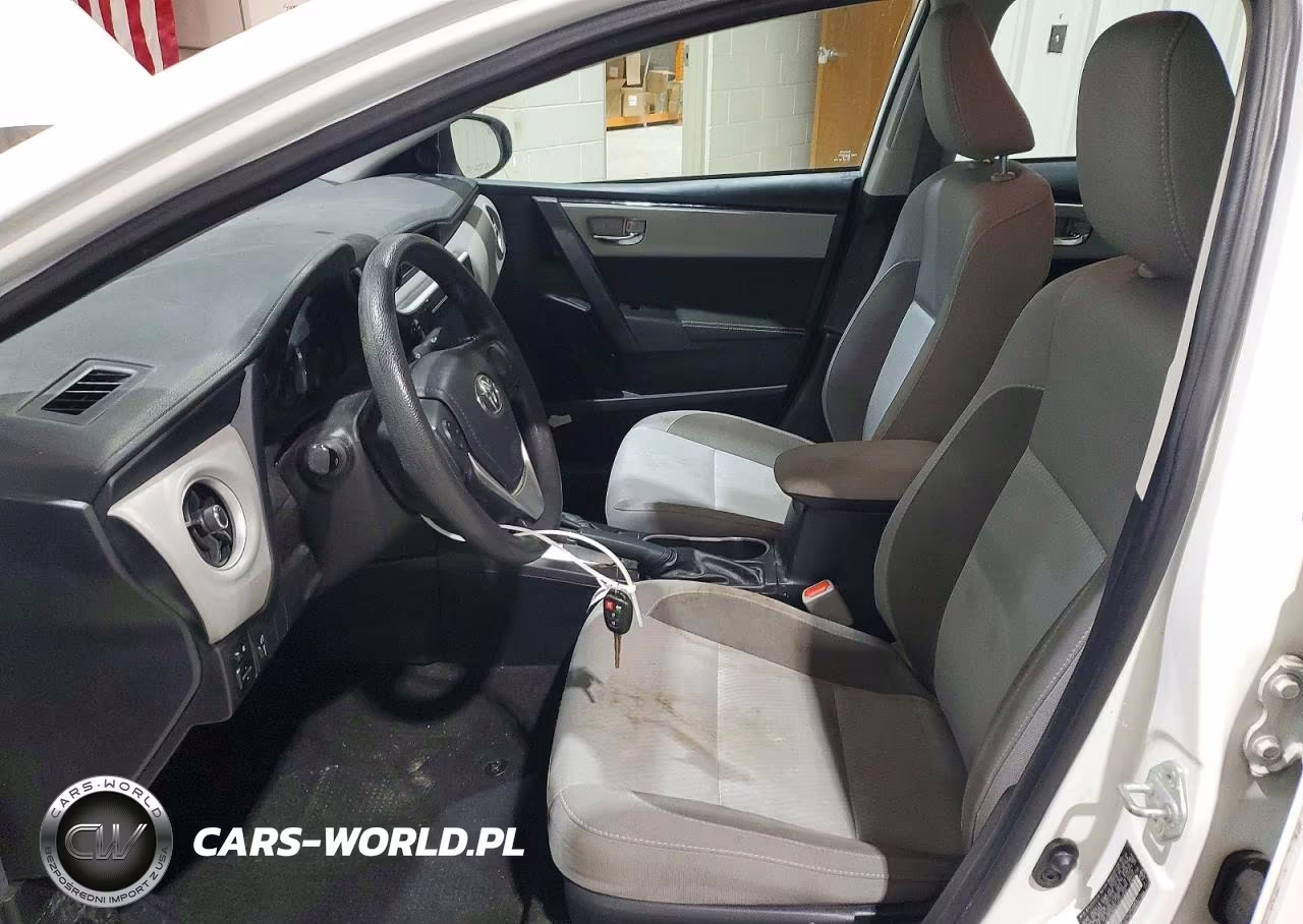 2018 Toyota Corolla L VIN:2T1BURHE4JC047430 - 7