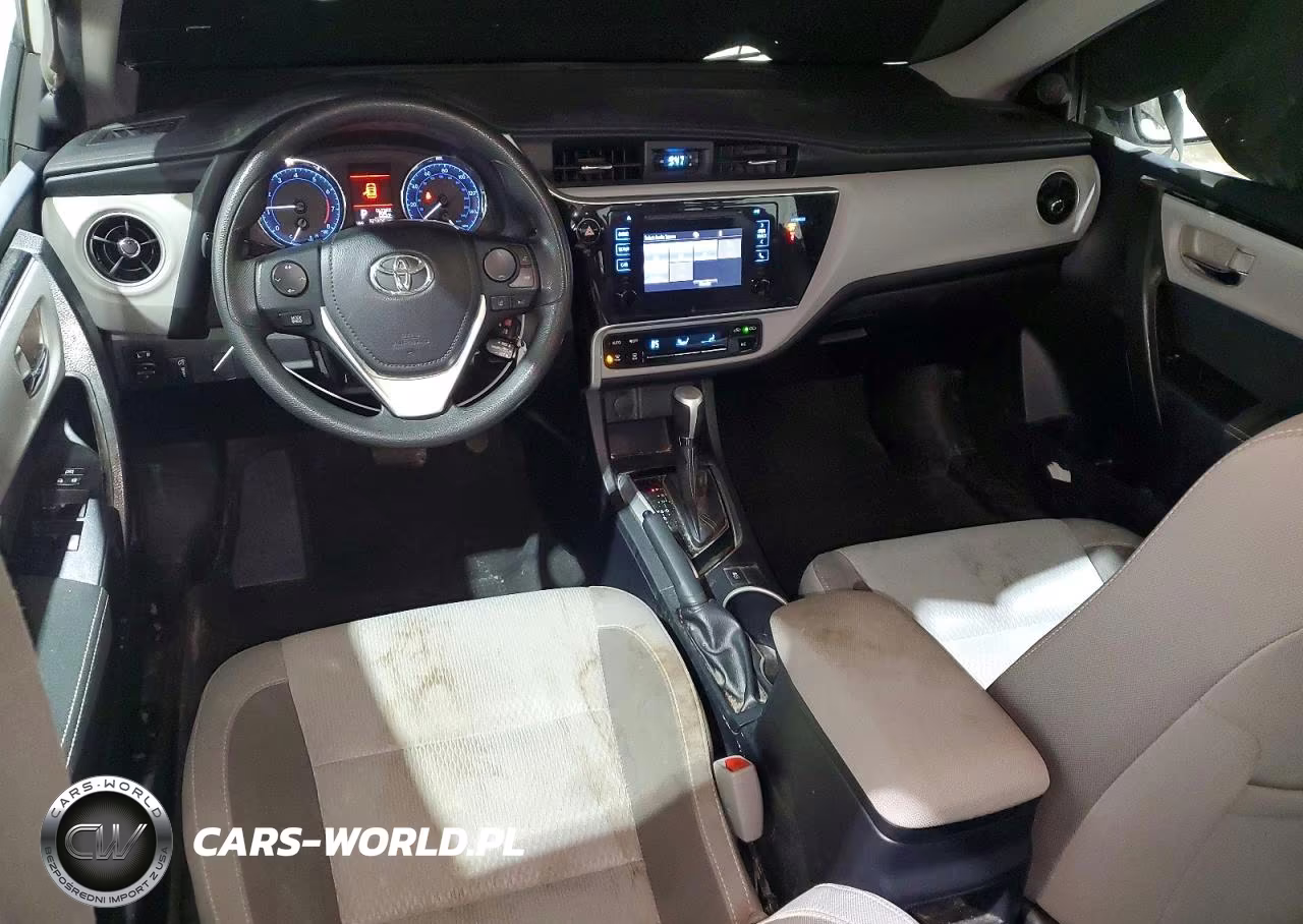 2018 Toyota Corolla L VIN:2T1BURHE4JC047430 - 8