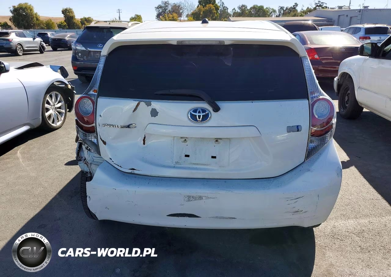 2013 Toyota Prius C One VIN:JTDKDTB31D1541712 - 6