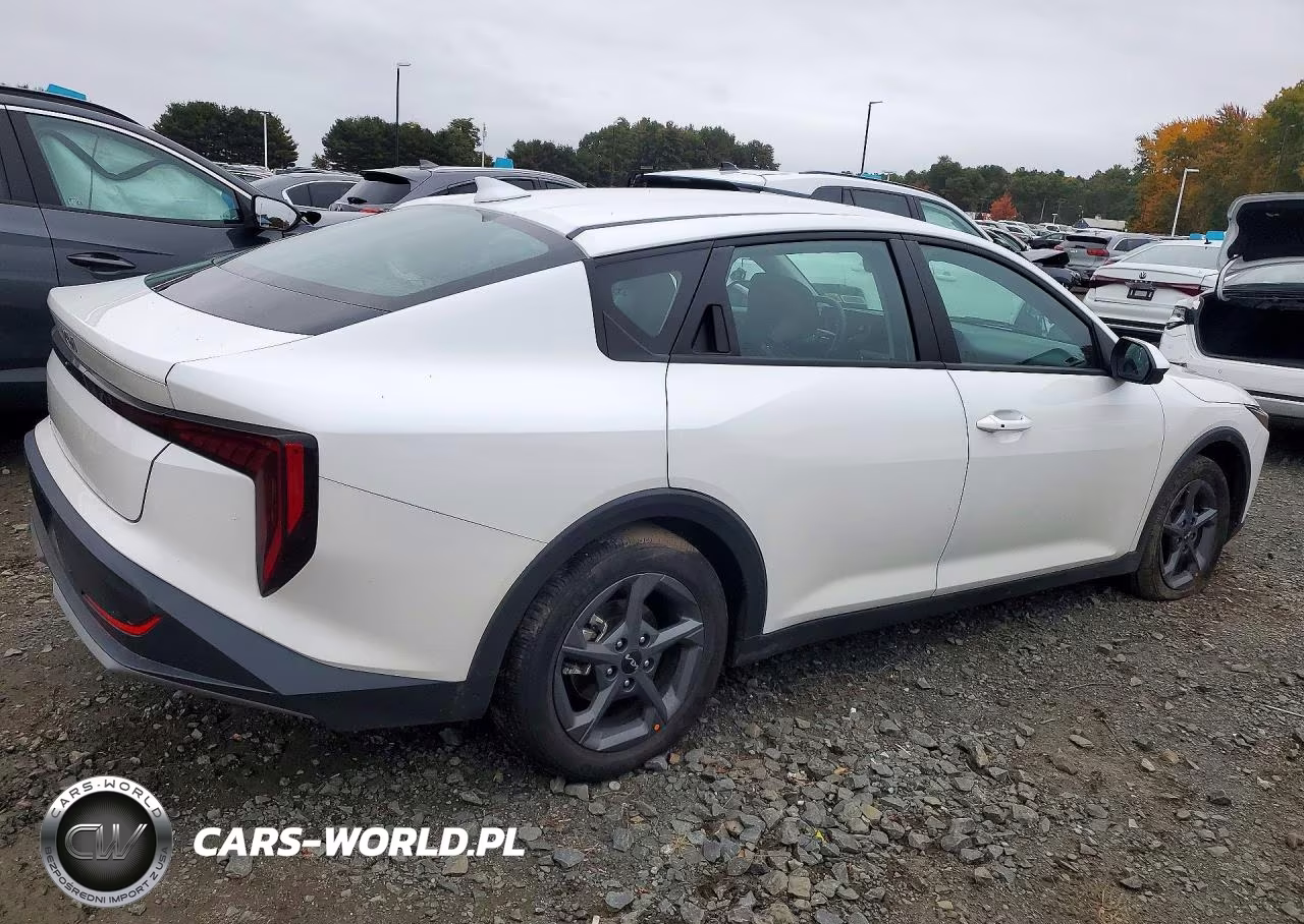 2026 Kia K4 Lxs VIN:3KPFT4DE4TE276451 - 3