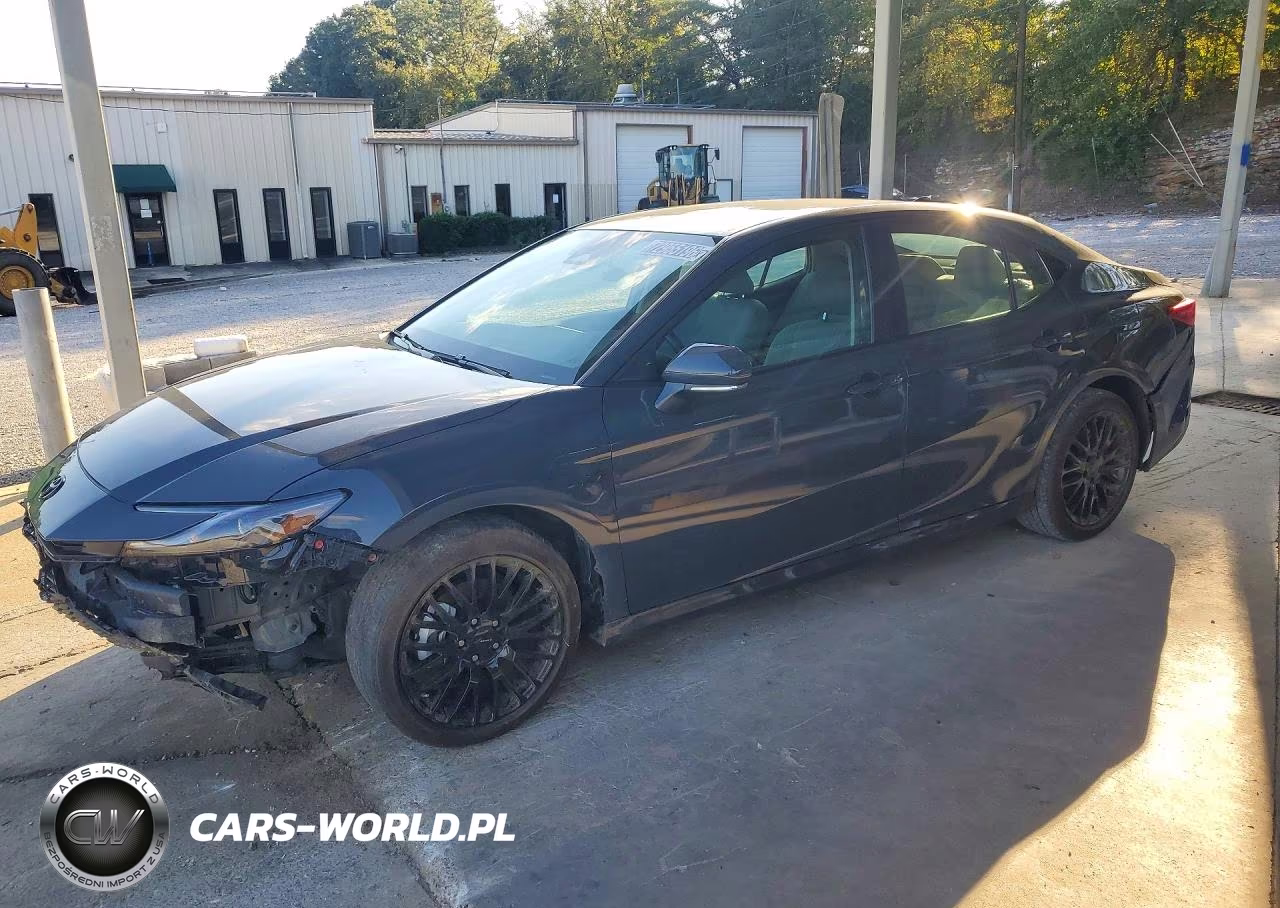 2026 Toyota Camry Le – zdjęcie 1 z 12