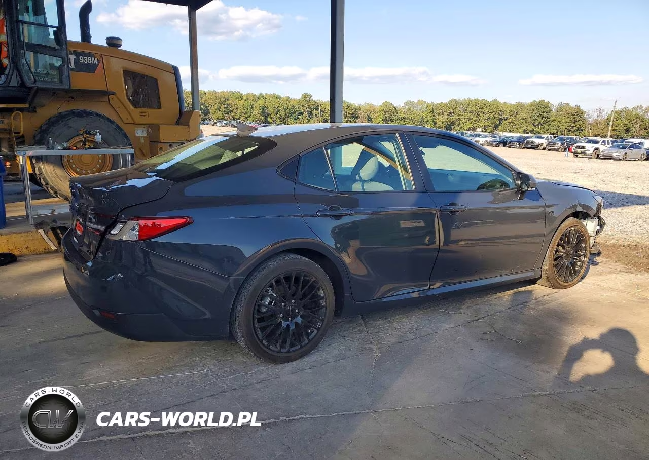 2026 Toyota Camry Le VIN:4T1DAACK9TU238486 - 3