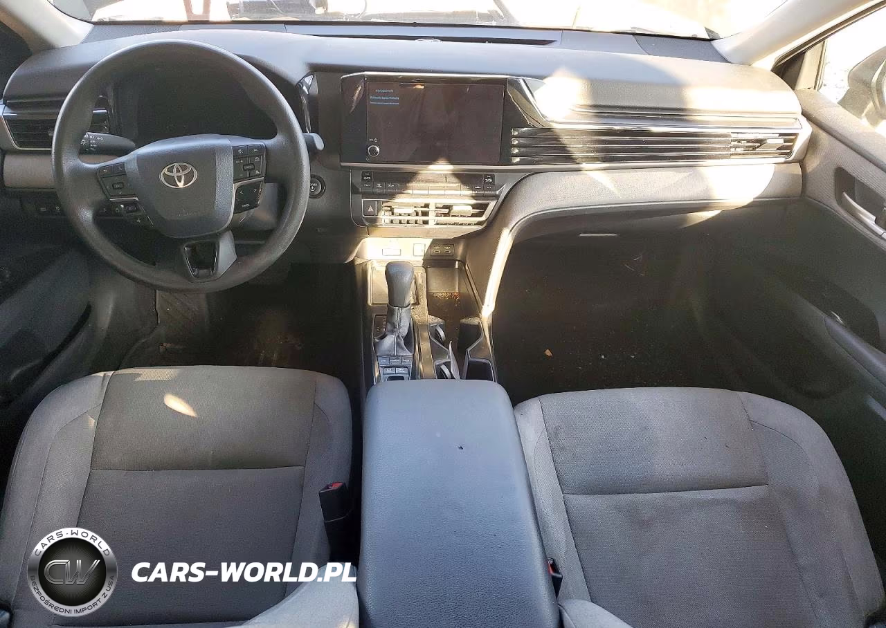 2026 Toyota Camry Le VIN:4T1DAACK9TU238486 - 8