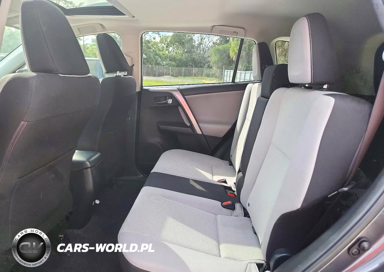 2018 Toyota Rav4 Xle VIN:JTMWFREV0JJ212524 - 11