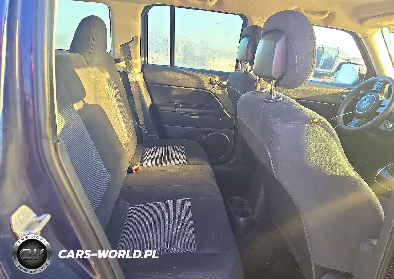 2015 Jeep Patriot Sport VIN:1C4NJPBBXFD204218 - 11