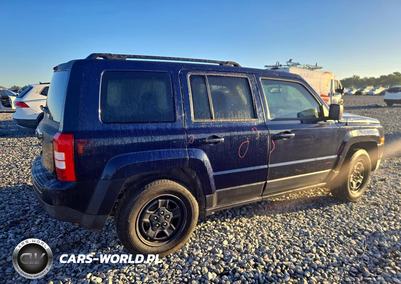 2015 Jeep Patriot Sport VIN:1C4NJPBBXFD204218 - 3