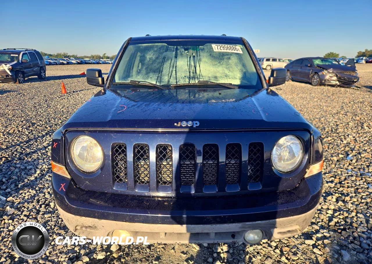 2015 Jeep Patriot Sport VIN:1C4NJPBBXFD204218 - 5