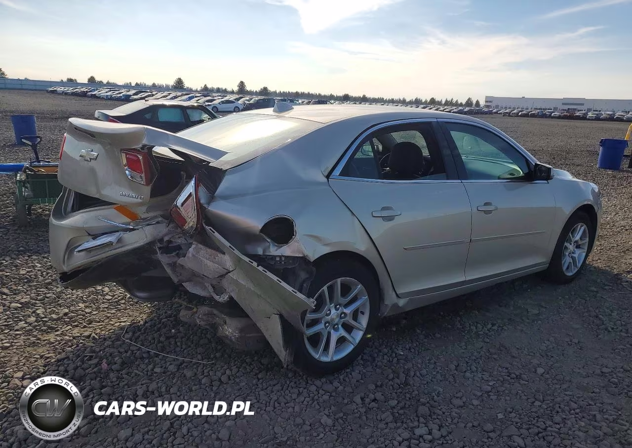 2013 Chevrolet Malibu 1Lt VIN:1G11C5SA2DF232111 - 3