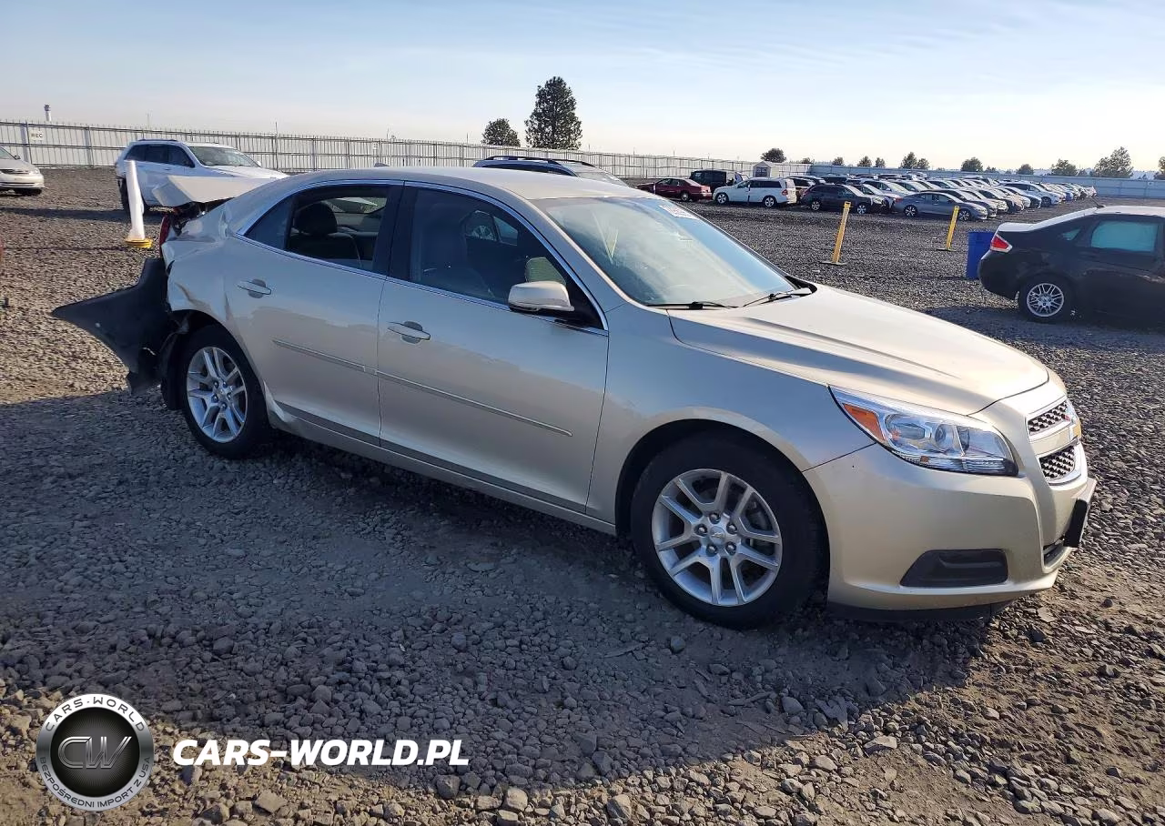 2013 Chevrolet Malibu 1Lt VIN:1G11C5SA2DF232111 - 4