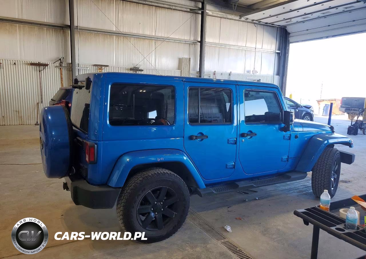 2014 Jeep Wrangler Unlimited Sahara VIN:1C4HJWEG9EL254093 - 3
