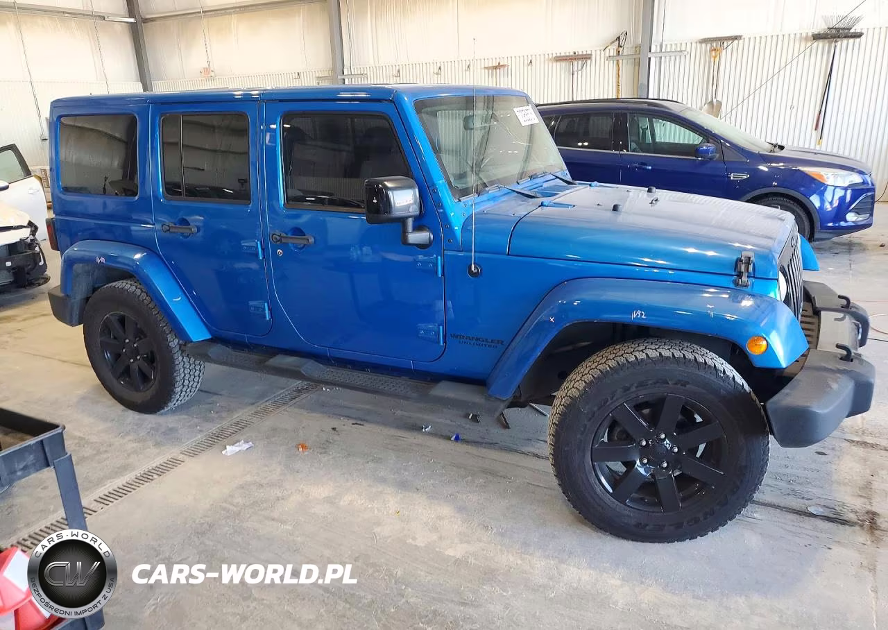 2014 Jeep Wrangler Unlimited Sahara VIN:1C4HJWEG9EL254093 - 4