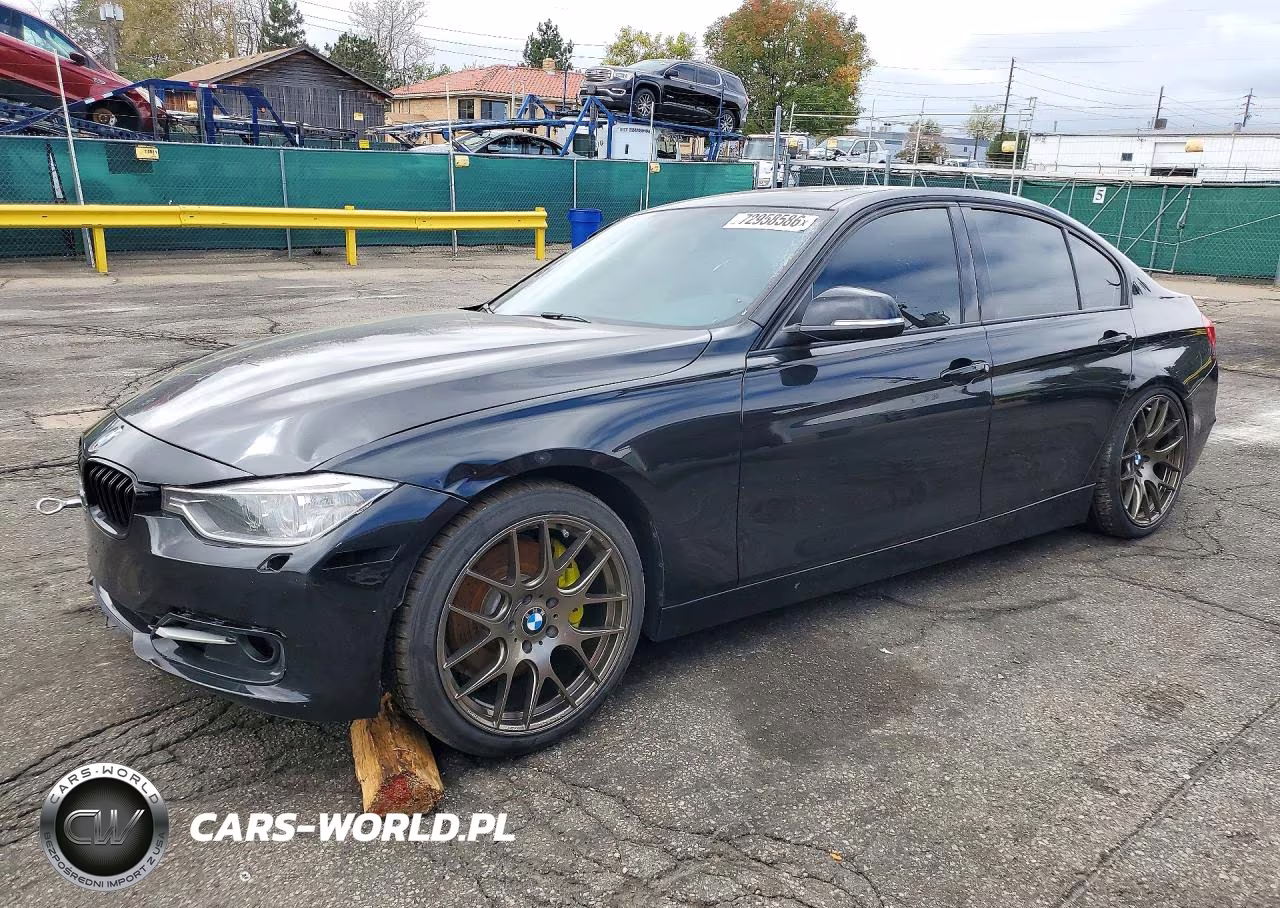 2013 BMW 335 Xi VIN:WBA3B9C57DF586456 - 1