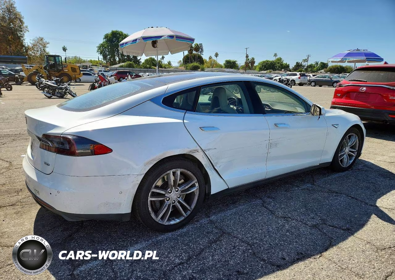 2015 Tesla Model S 70D VIN:5YJSA1S20FF085264 - 3