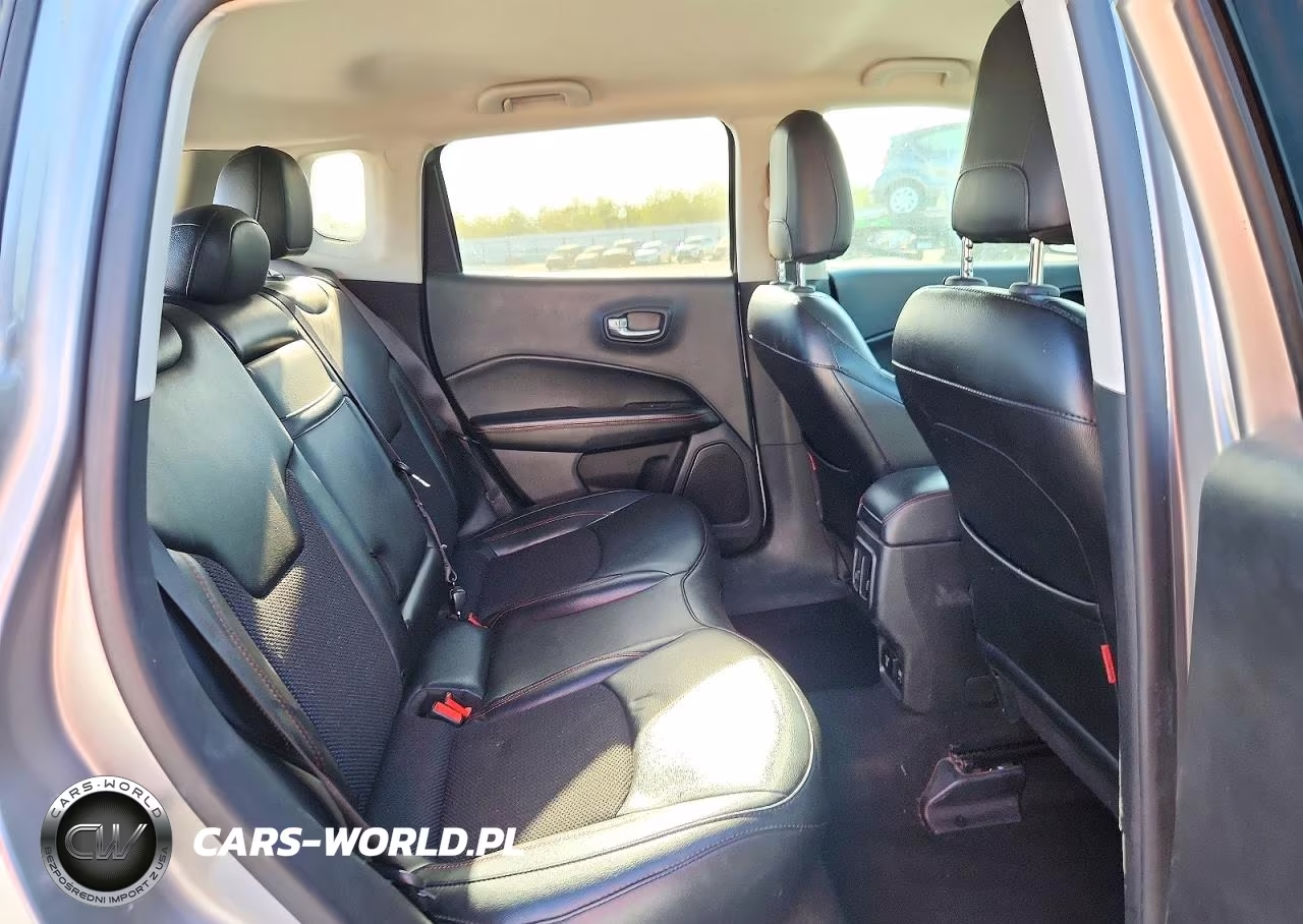 2019 Jeep Compass Trailhawk VIN:3C4NJDDB6KT795910 - 11