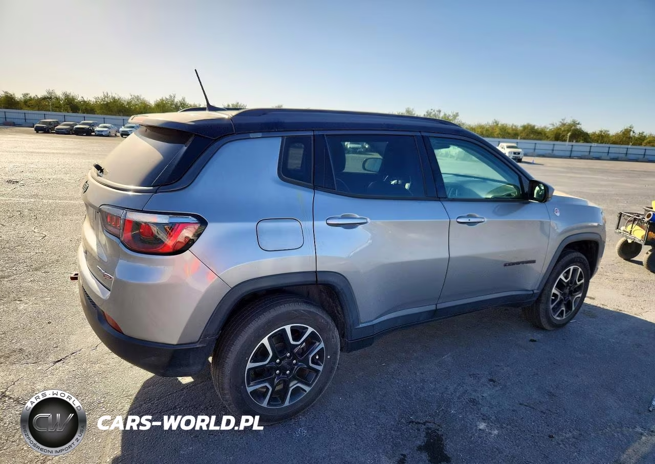 2019 Jeep Compass Trailhawk VIN:3C4NJDDB6KT795910 - 3