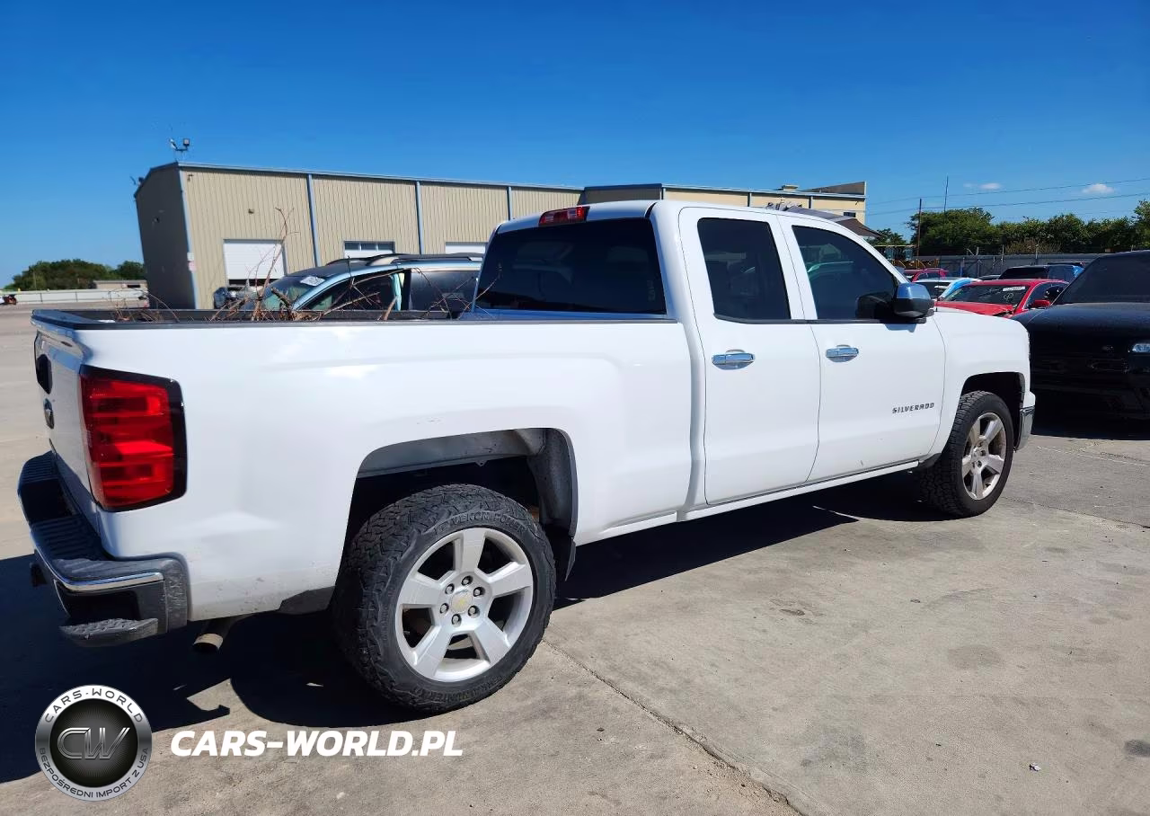 2015 Chevrolet Silverado C1500 VIN:1GCRCPEH2FZ311441 - 3