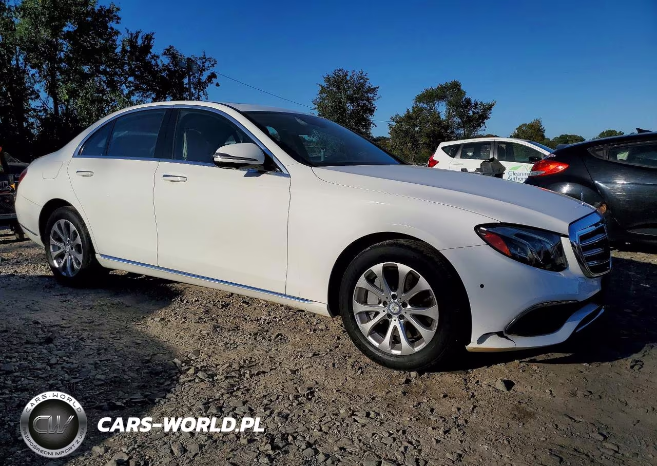 2017 Mercedes-Benz E 300 4Matic VIN:WDDZF4KB0HA125829 - 4