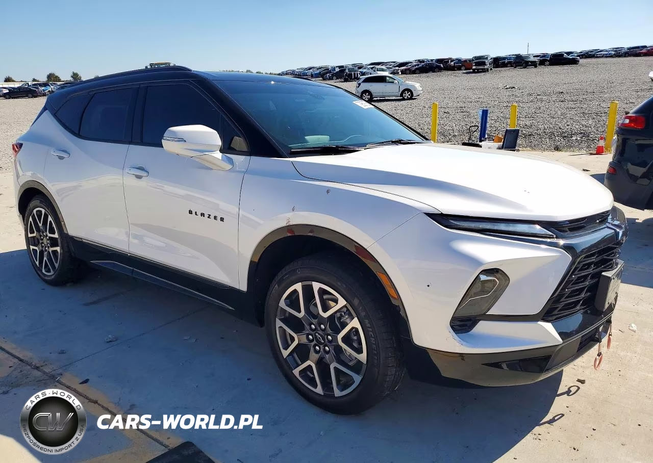 2025 Chevrolet Blazer Rs VIN:3GNKBERS1SS186784 - 4