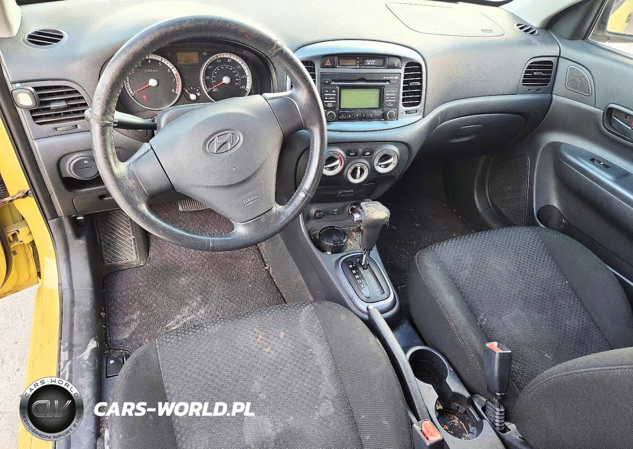 2009 Hyundai Accent Se VIN:KMHCN36C59U125398 - 8