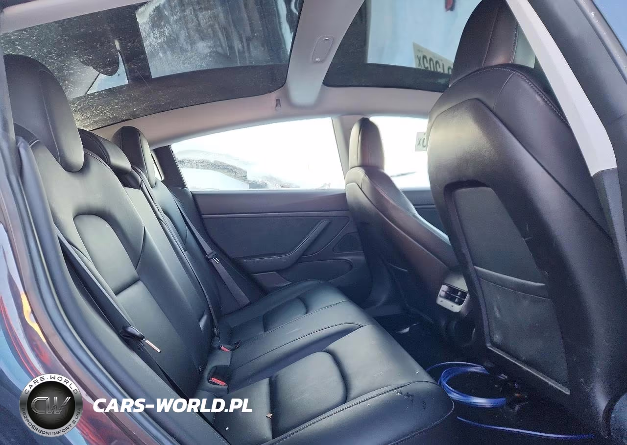 2019 Tesla Model 3 VIN:5YJ3E1EB7KF386242 - 10