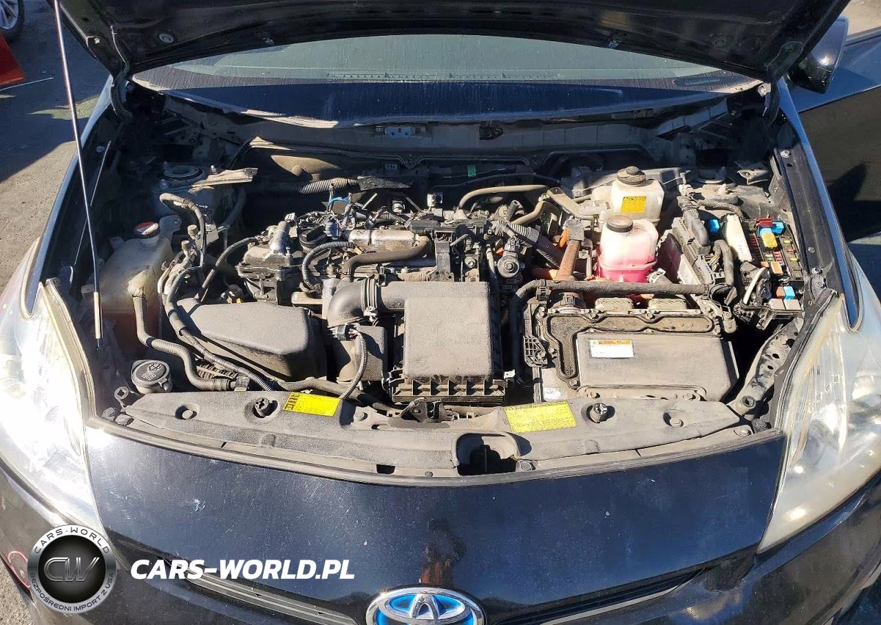 2015 Toyota Prius Two VIN:JTDKN3DU8F1978080 - 11