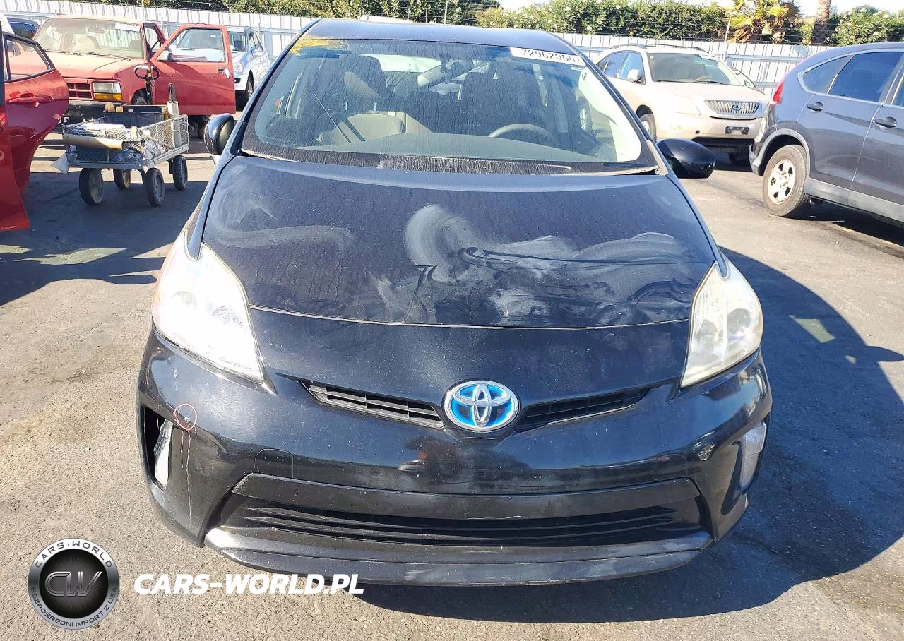 2015 Toyota Prius Two VIN:JTDKN3DU8F1978080 - 5