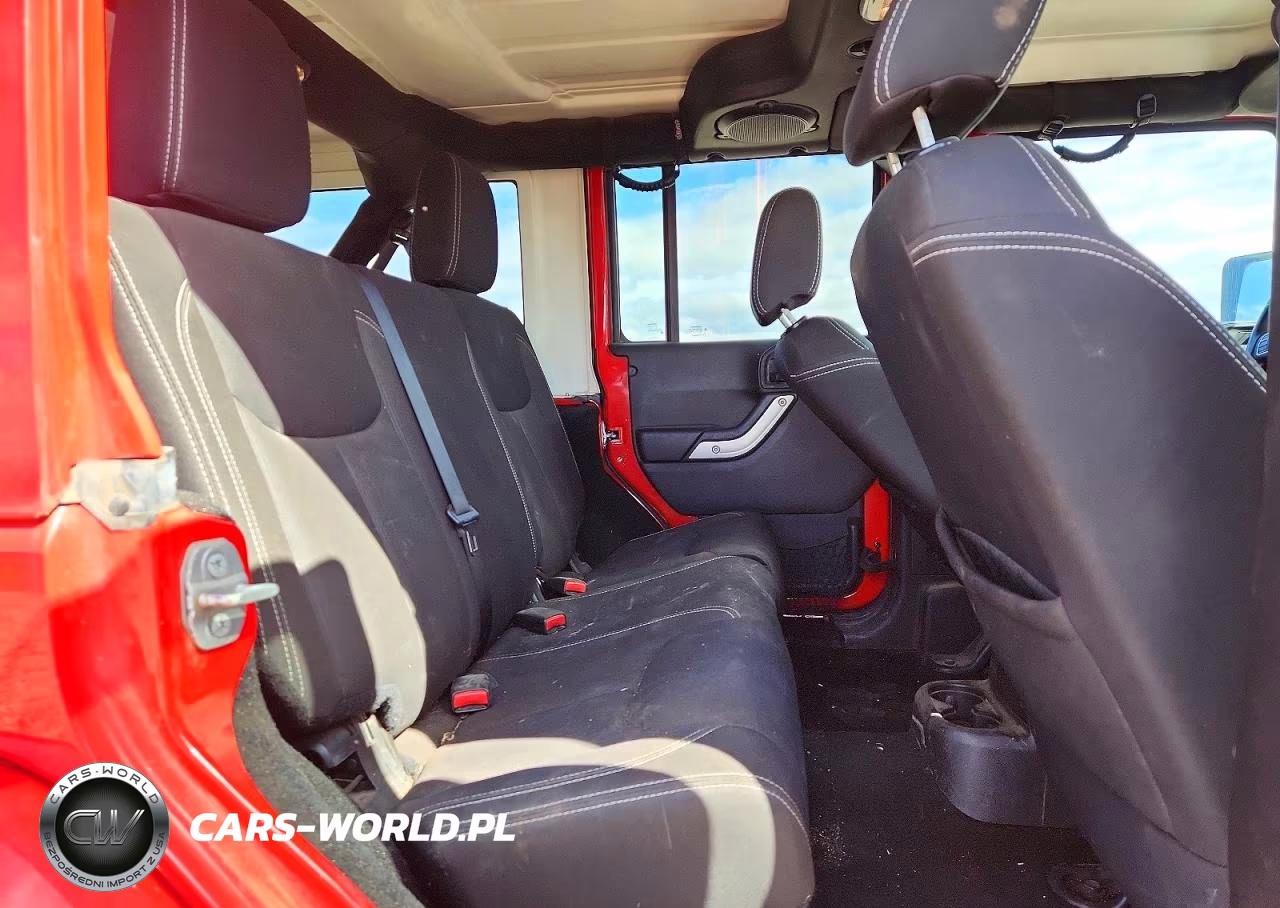2014 Jeep Wrangler Unlimited Rubicon VIN:1C4BJWFG7EL325828 - 10