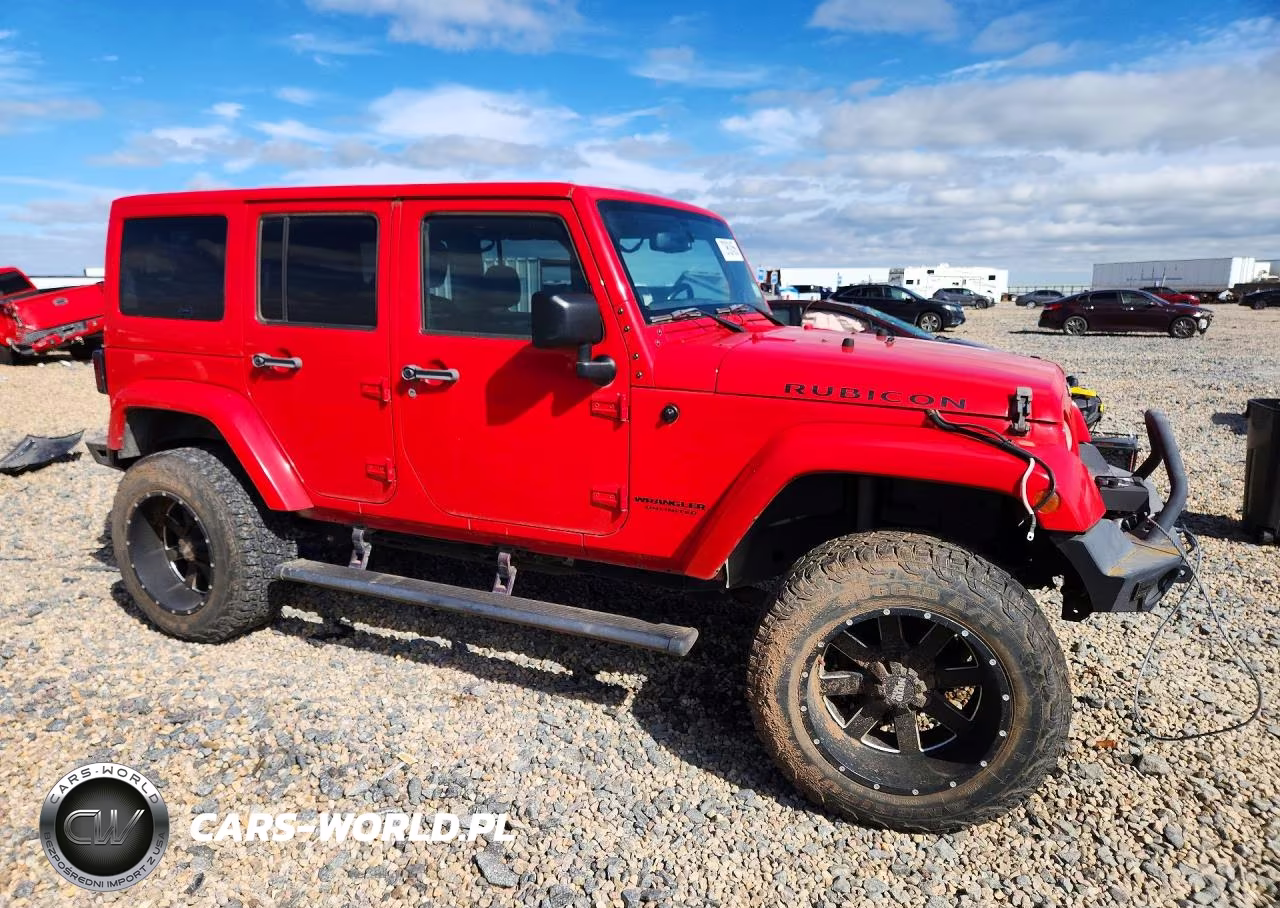 2014 Jeep Wrangler Unlimited Rubicon VIN:1C4BJWFG7EL325828 - 4