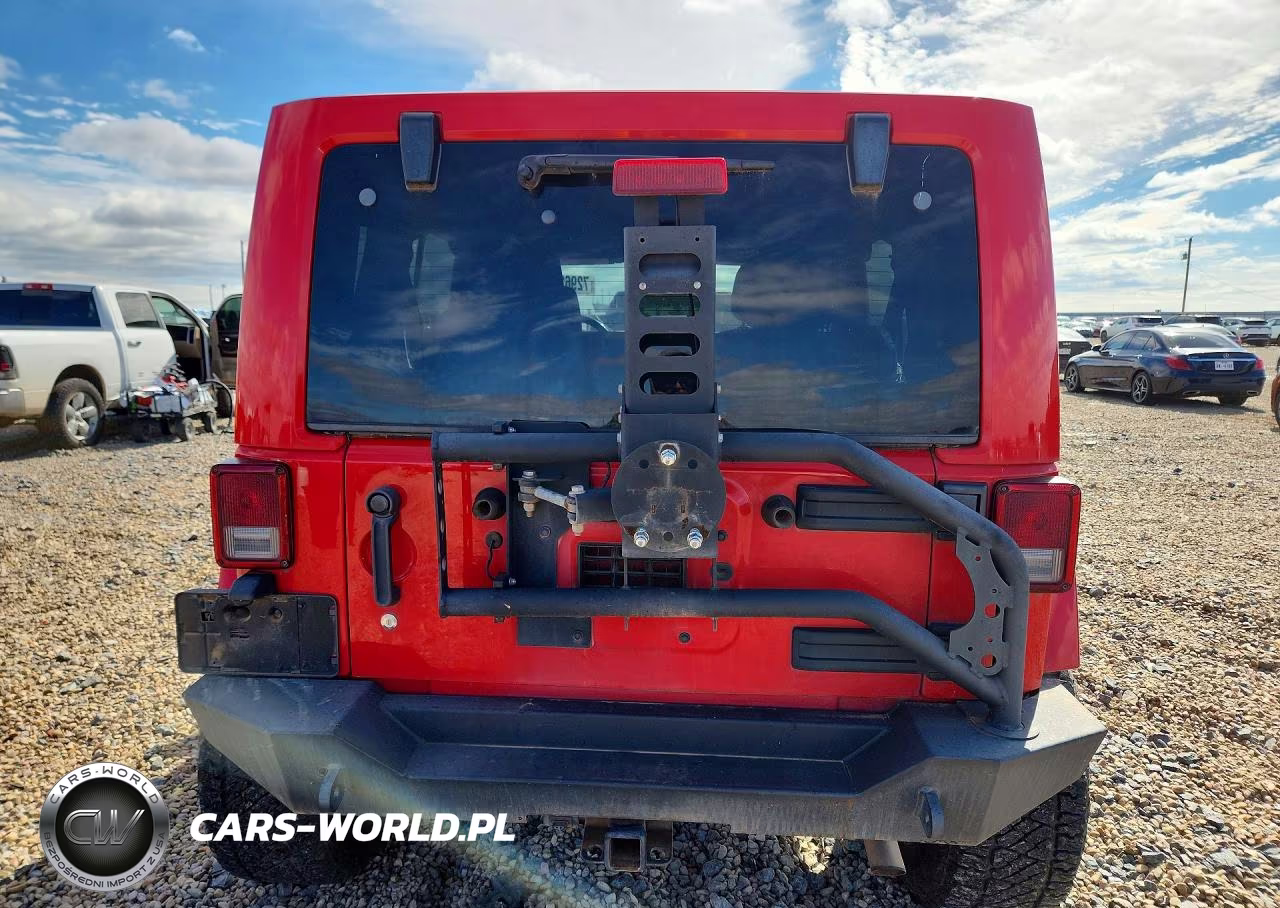 2014 Jeep Wrangler Unlimited Rubicon VIN:1C4BJWFG7EL325828 - 6